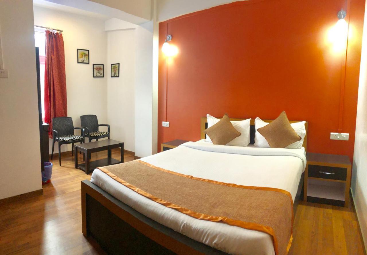 Orange Homestay Шилонг Екстериор снимка
