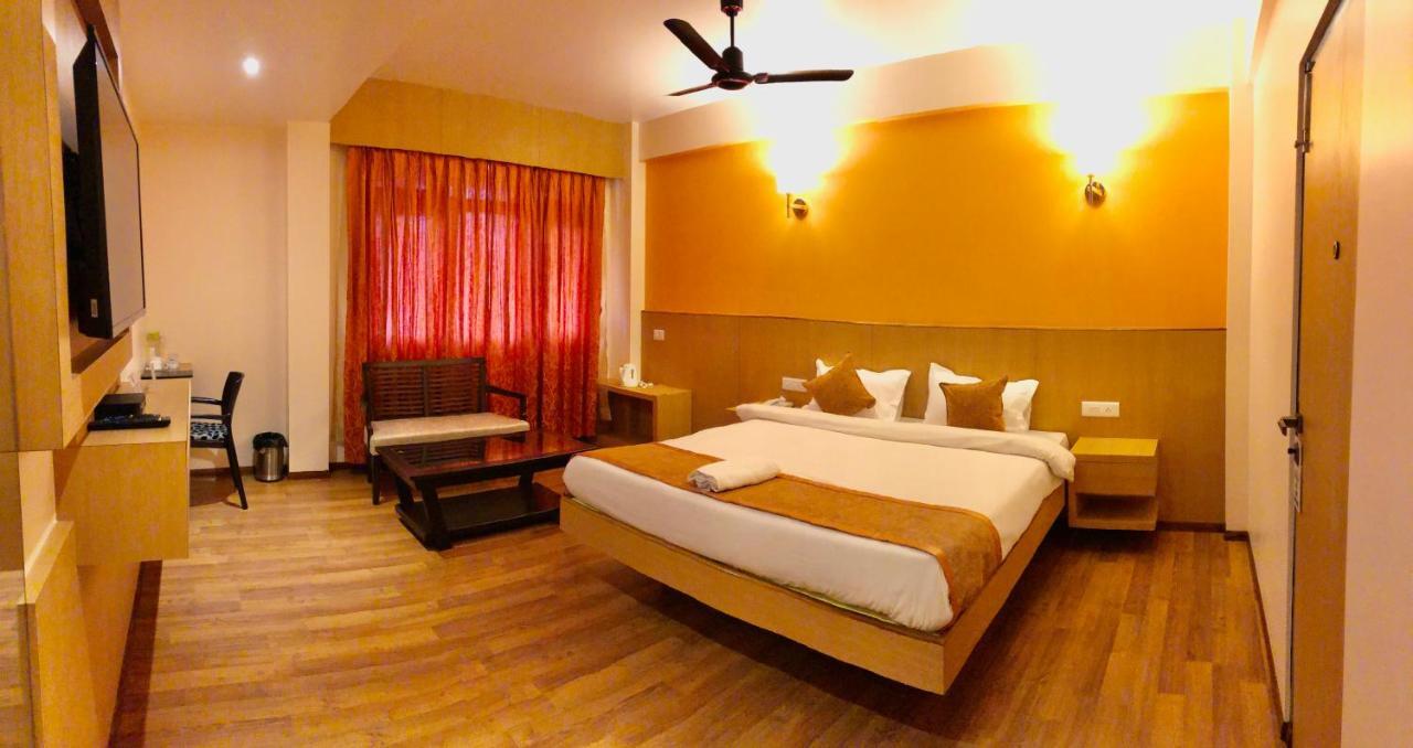 Orange Homestay Шилонг Екстериор снимка