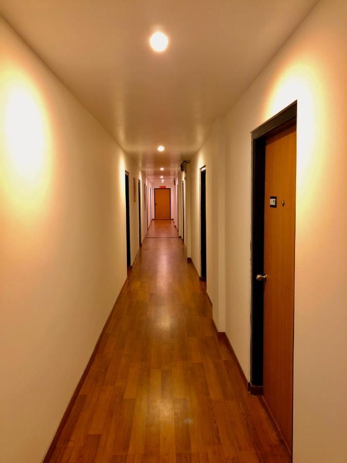 Orange Homestay Шилонг Екстериор снимка