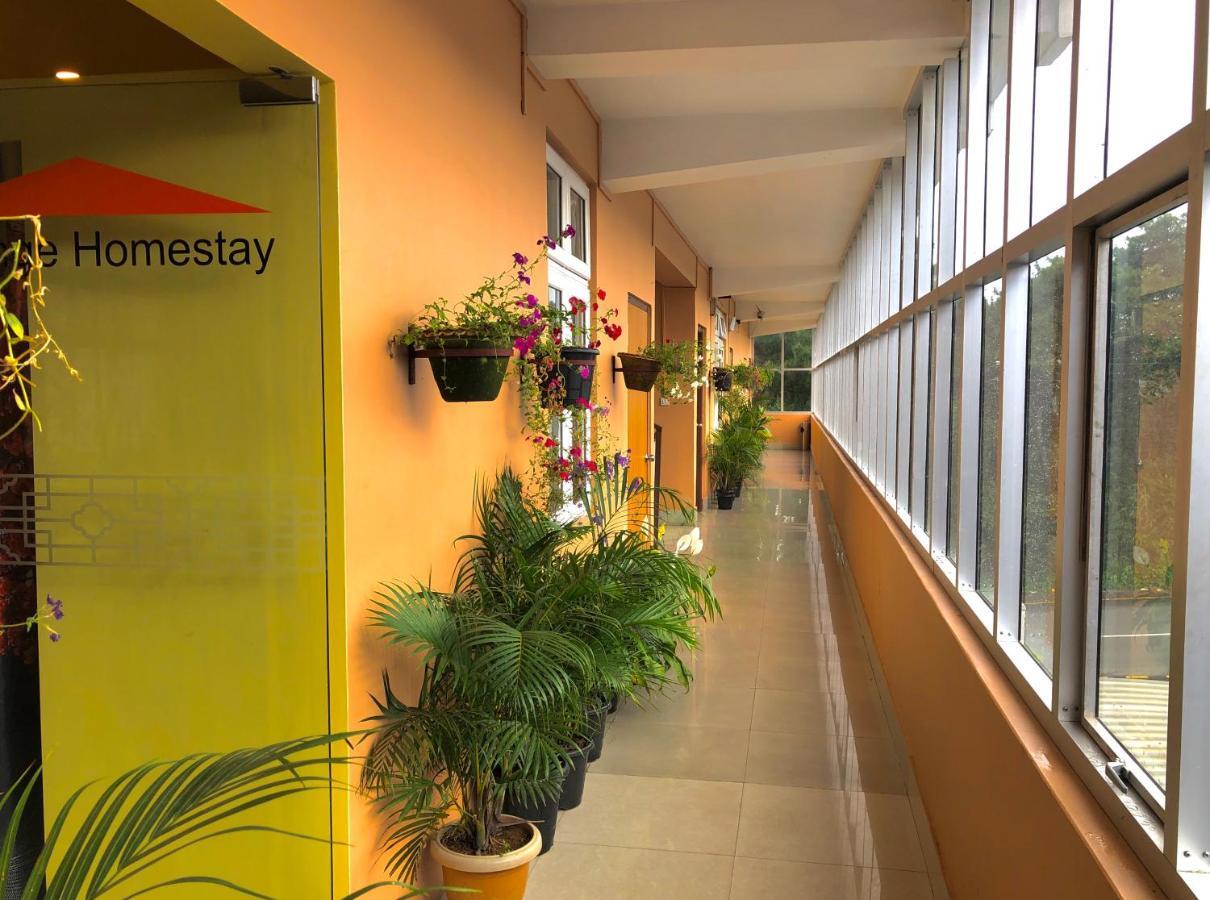 Orange Homestay Шилонг Екстериор снимка